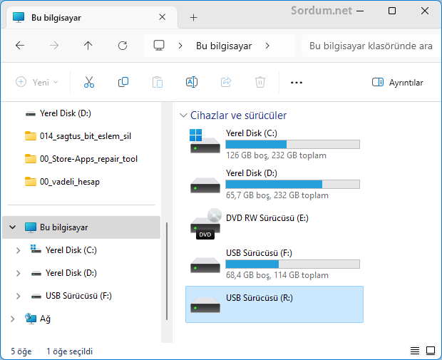 Dosya gezgininde boş sürücü gösteriliyor